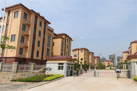 港基山水茗筑2室2厅1卫43万70m2出售